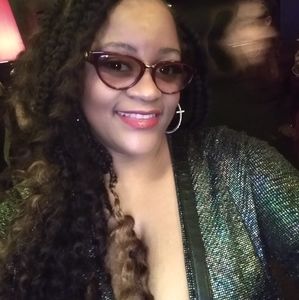 Meet your Posher, Kara